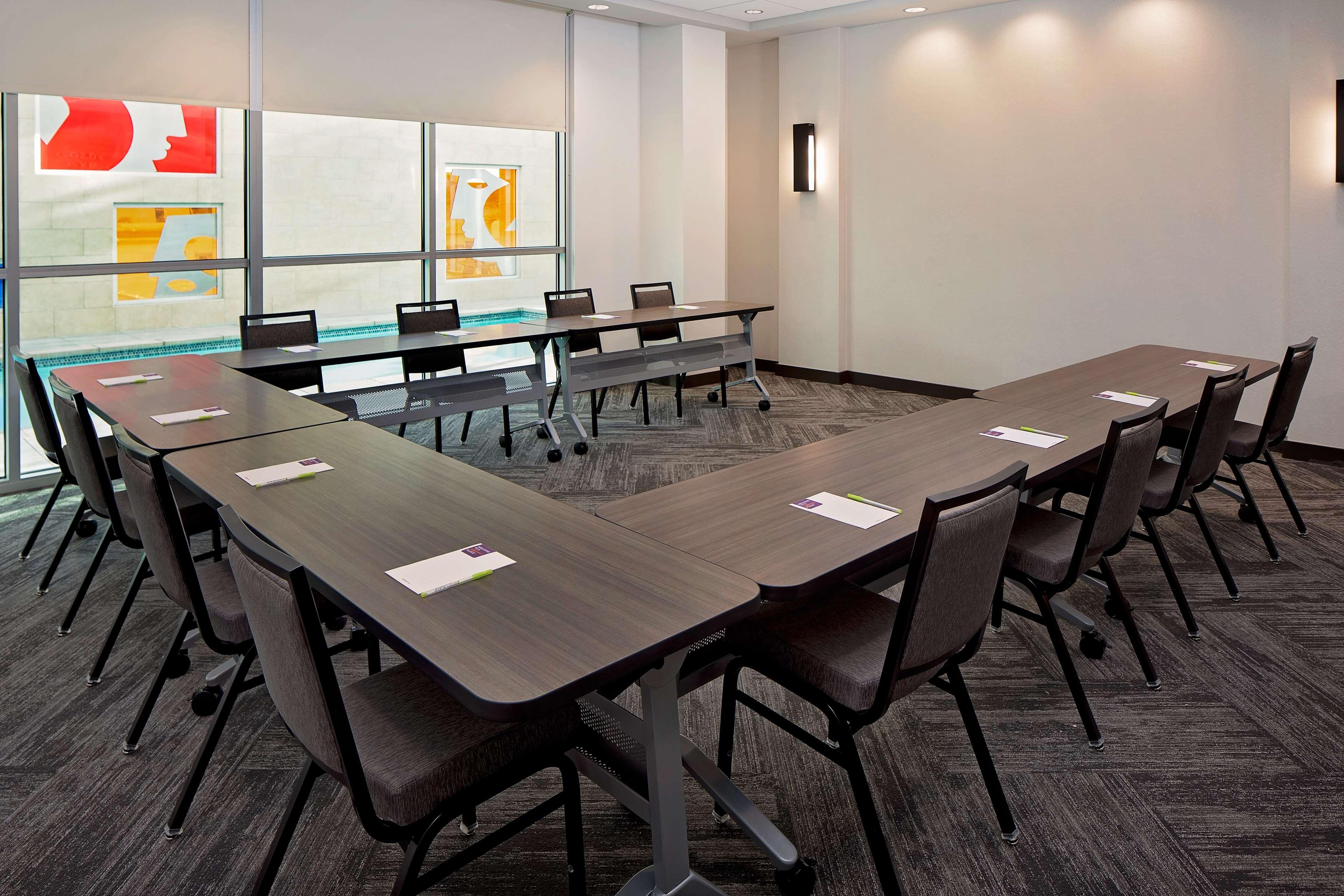 Hyatt Place Glendale/los Angeles Hotel 3*